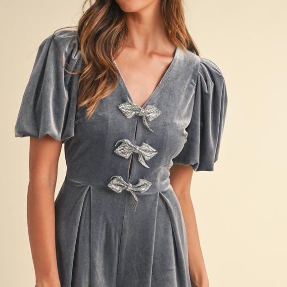 Velvet Jewel Bow Decor Puff Sleeve Romper in Dusty Blue - Picture 3 of 5